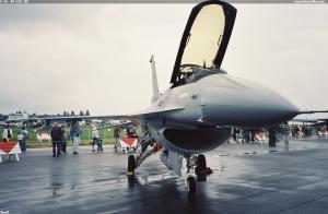 F-16   87-225  RS