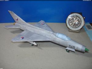 MiG-21F "papírák"