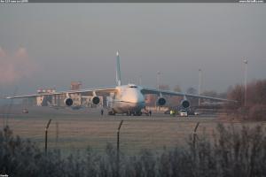 An-124 ráno na LKPD
