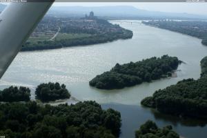 Sútok riek Dunaja a Hrona