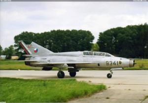 MiG-21UM 9341
