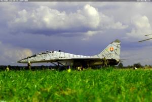 MiG-29UBS před odletem z CIAF 2010
