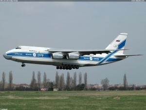 AN-124-100 Volga-Dnepr