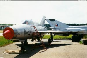 MiG-21UM 0468 (+ 1071)