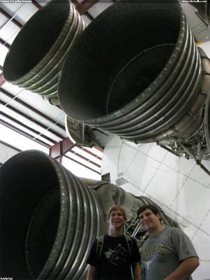 Saturn 5 a jeho komíny