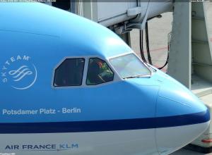 Airbus A330-203 - KLM Royal Dutch Airlines - PH-AOB