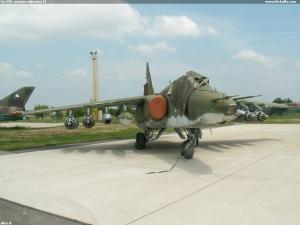 Su-25K smutně odpočívá II