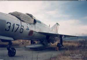 MiG-21UM  3176