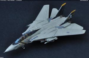 F-14A Tomcat  "JOLLY ROGERS" - 1:144 Revell