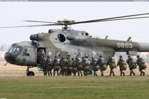Mi-17 nástup k nácviku volných pádů