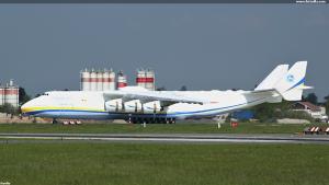 An-225 Mryia po deseti letech včera opět na LKPR